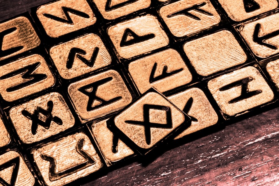 Les runes divinatoires : décryptage du mystère des runes Viking
